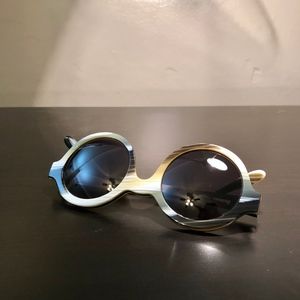 SOLD // Illesteva Frieda Round Women's Sunglasses